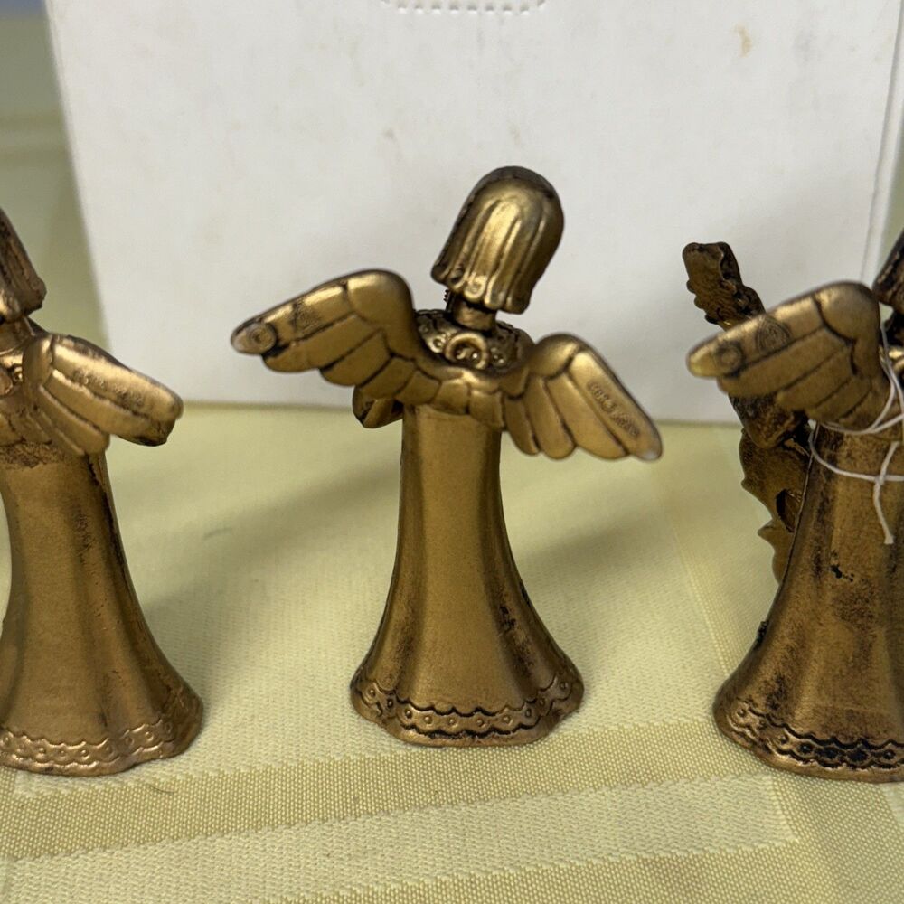 Vintage Hard Plastic Musical Angel Ornament Trio Made in British Hong Kong - Picture 11 of 13